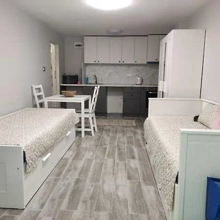 студио в центъра на град бургас. Apartament