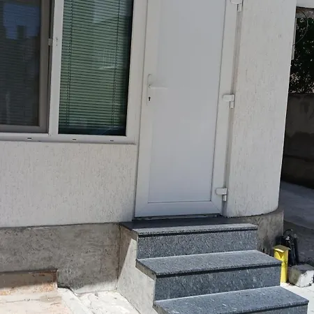студио в центъра на град бургас. Burgas City